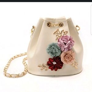 Meet your Posher, Annie